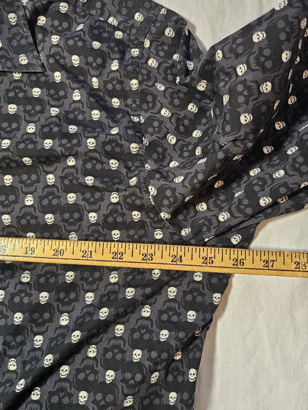Keanan Duffty Black Skull Over Sized Print Button-Up Shirt Size XXL - Picture 5 of 10